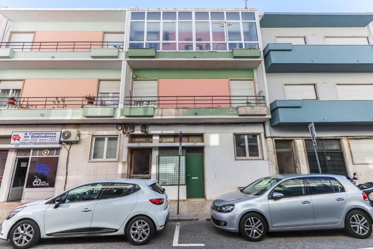 Vita Portucale ! Olaias Design With Terrace Лиссабон Экстерьер фото