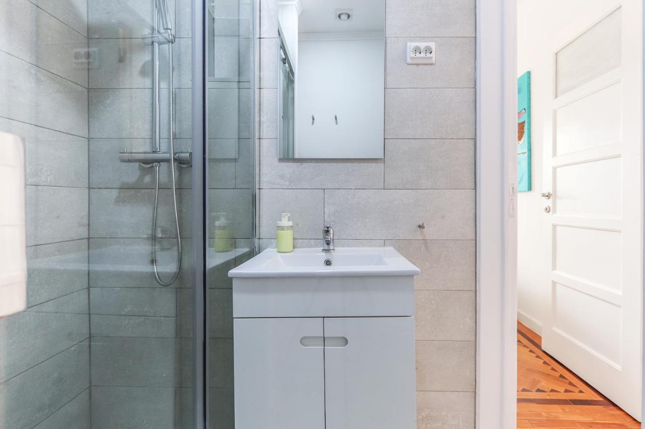 Vita Portucale ! Olaias Design With Terrace Лиссабон Экстерьер фото